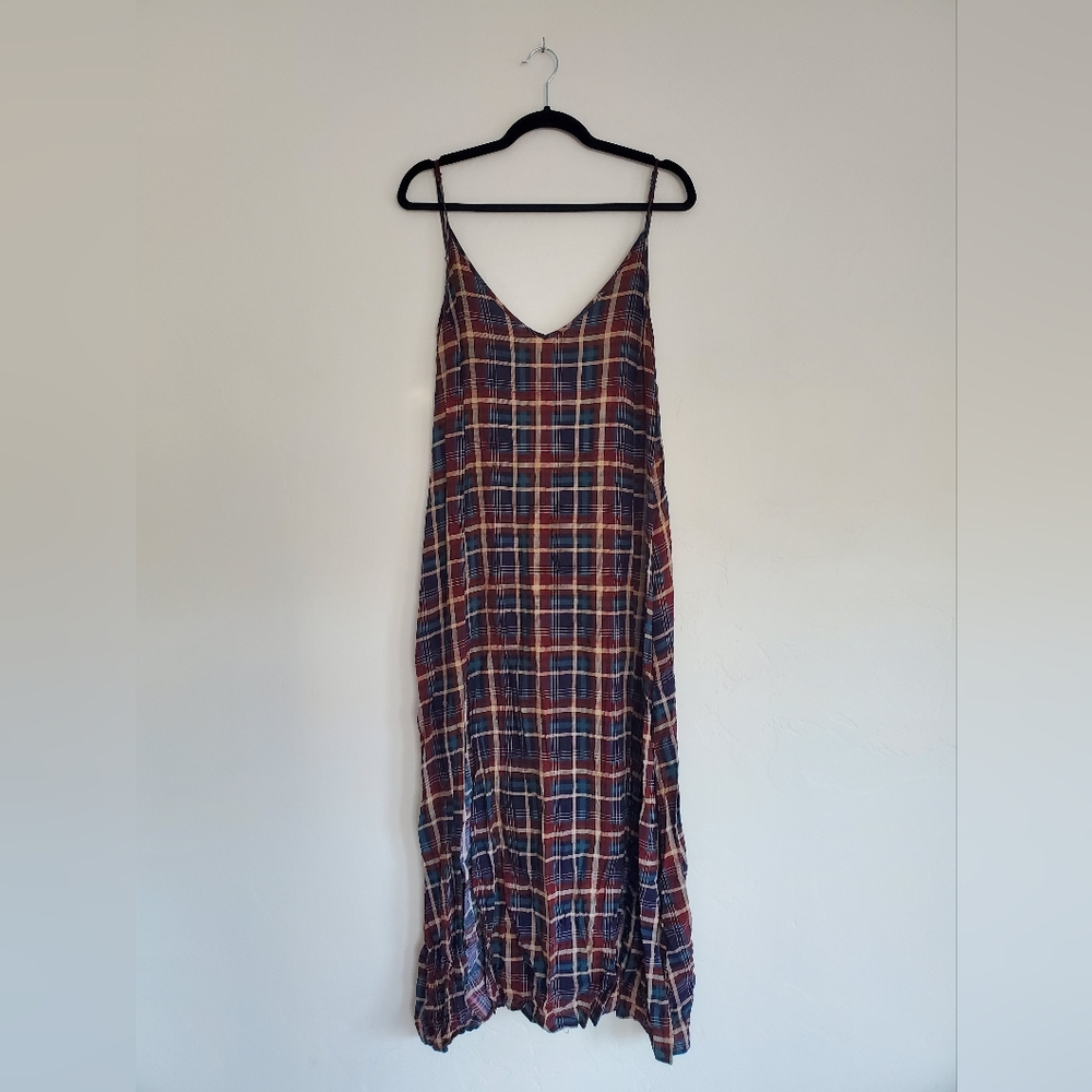 Chic Plaid Maxi Dress with Spaghetti Straps (M/L)